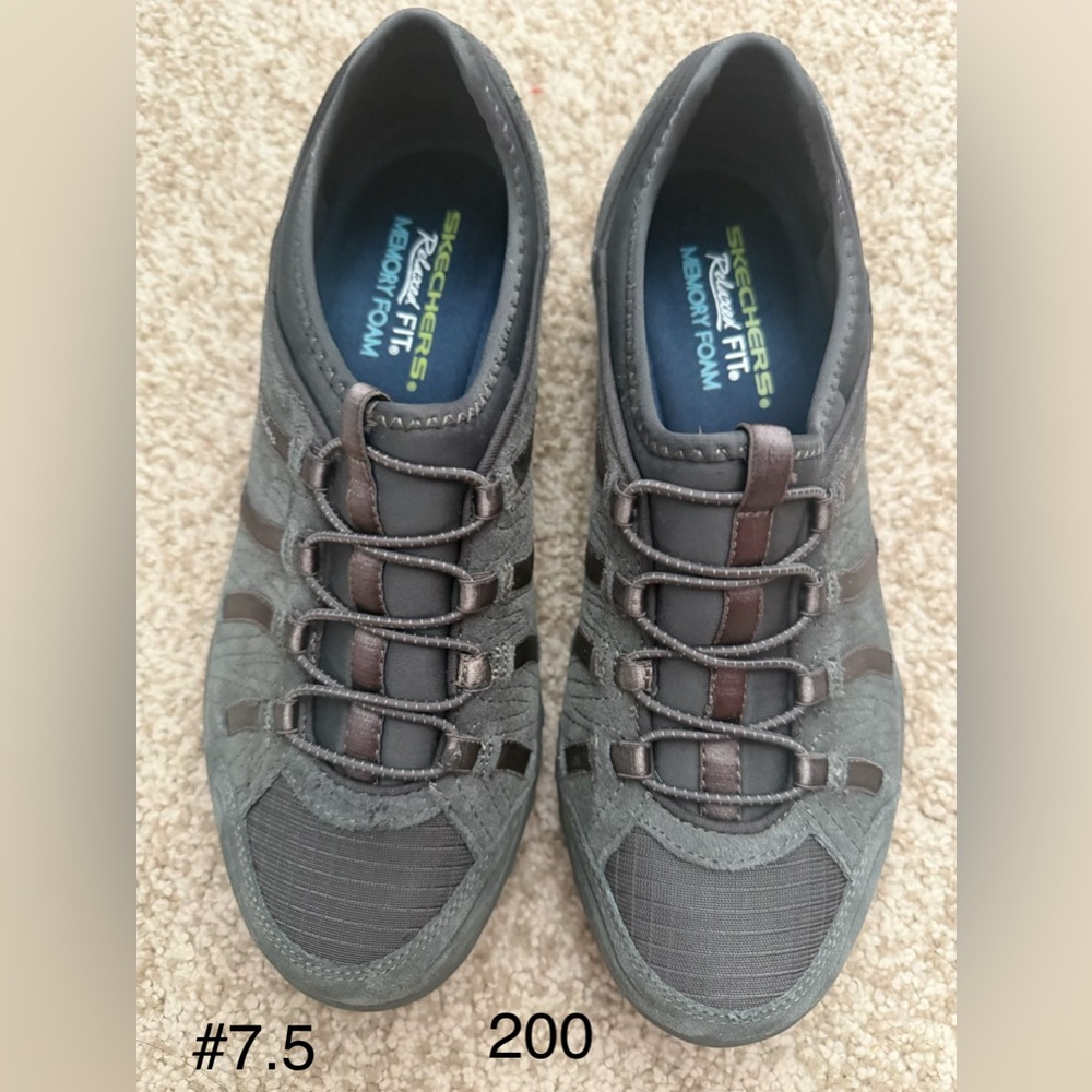 Skechers flex memory foamwomen’s Dark Gray Sneakers nwot 7.5‎ casual outdoors